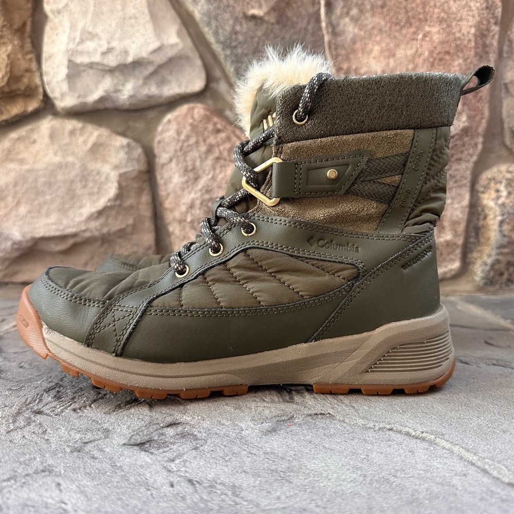 Columbia Boots Meadows Shorty Omni Heat 3D Winter In Army Green Mid Calf - Picture 2 of 9